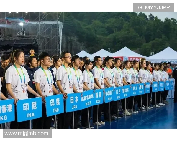 杭州攀岩队快攻策略解析与训练方法探讨