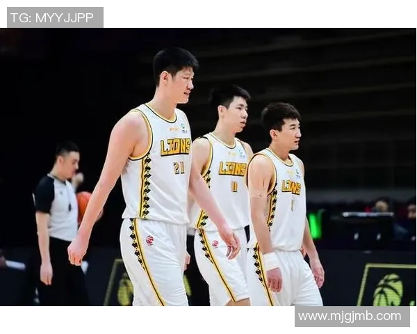 南京篮球队默契配合分析与战术探讨提升球队整体实力的关键因素