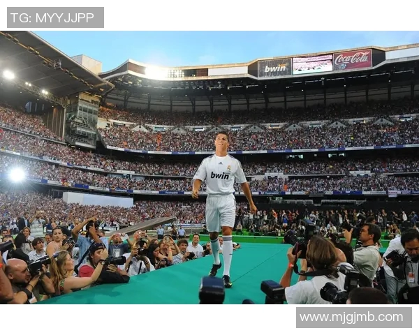 C罗足球服号码背后的故事与传奇成就解析